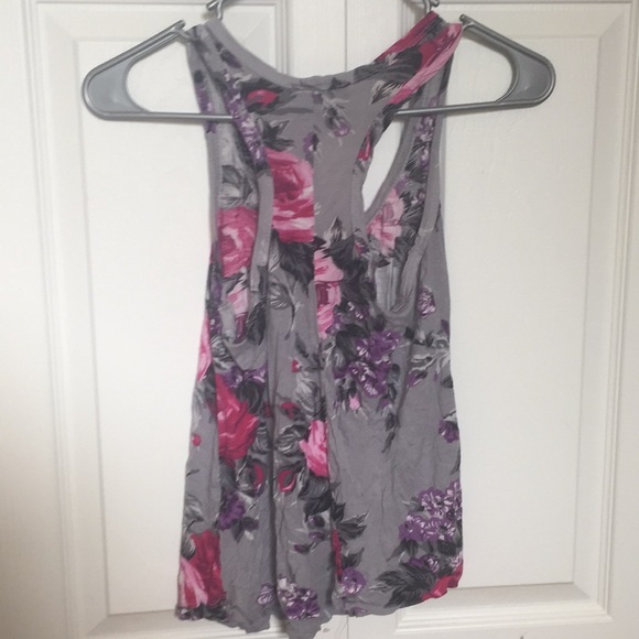 3/$20 579 Rose floral racer tank top gray xsmall - Picture 3 of 3